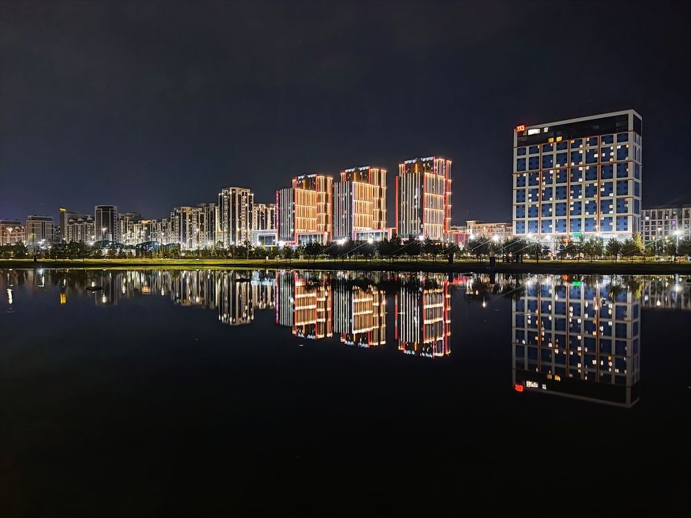 Photograph by Ramil Bakhriraziyev