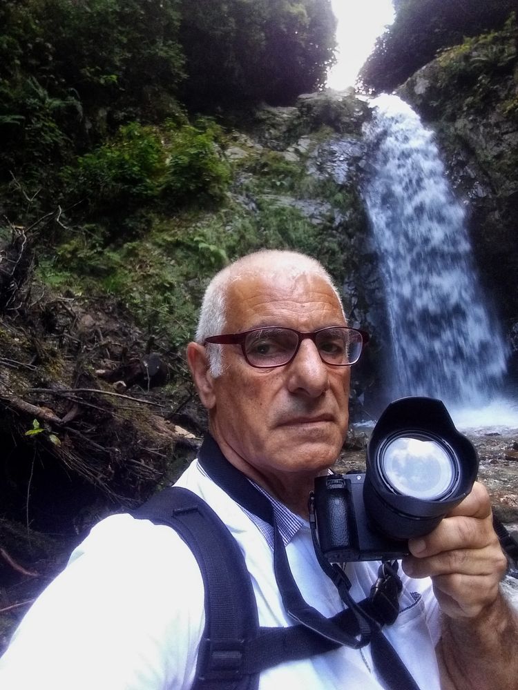 Photograph by Muzaffer Sütlüoğlu