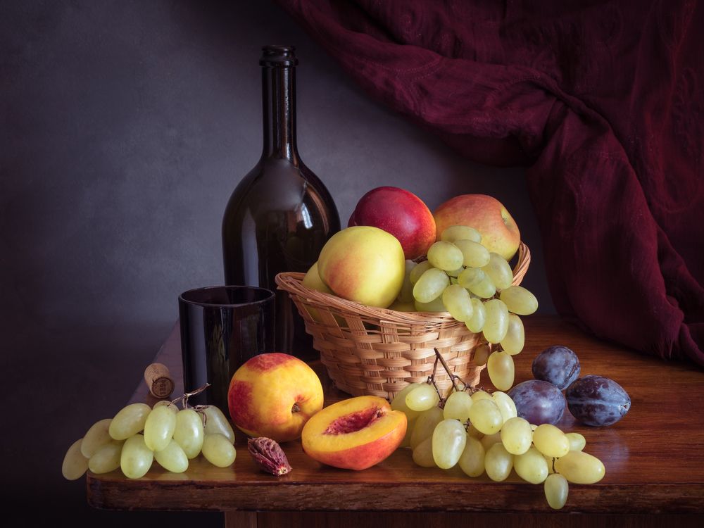 Натюрморт с фруктами.