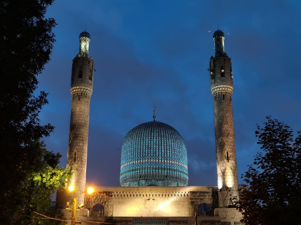 Небо над мечетью