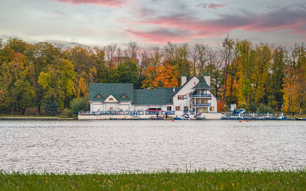 Photograph by RIDWANSYAH