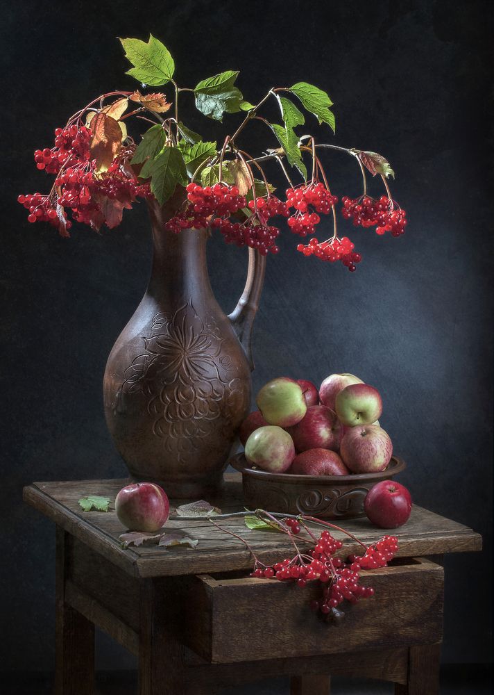 Калина с яблоками.