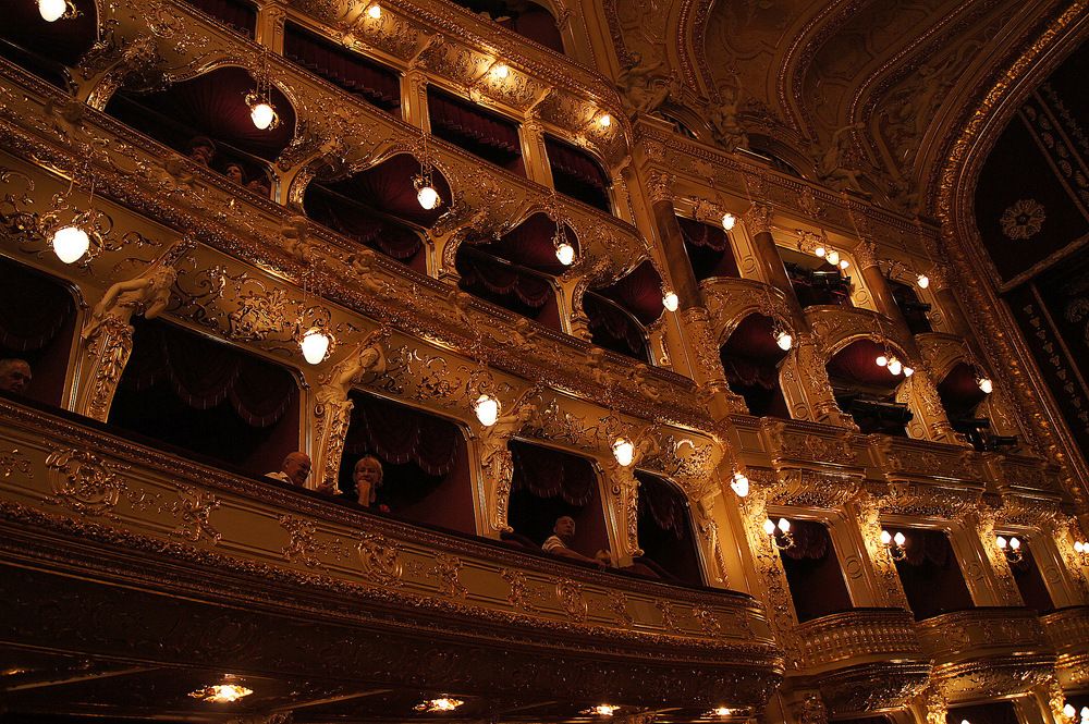 Театр оперы