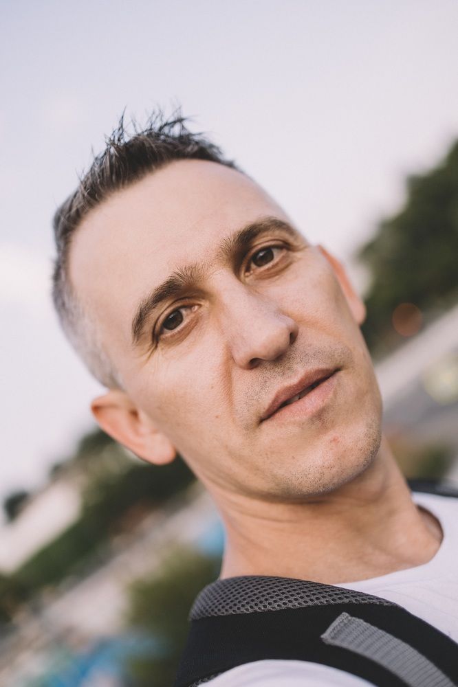 Фотография автора Евгений Величко