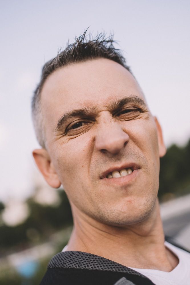 Фотография автора Евгений Величко