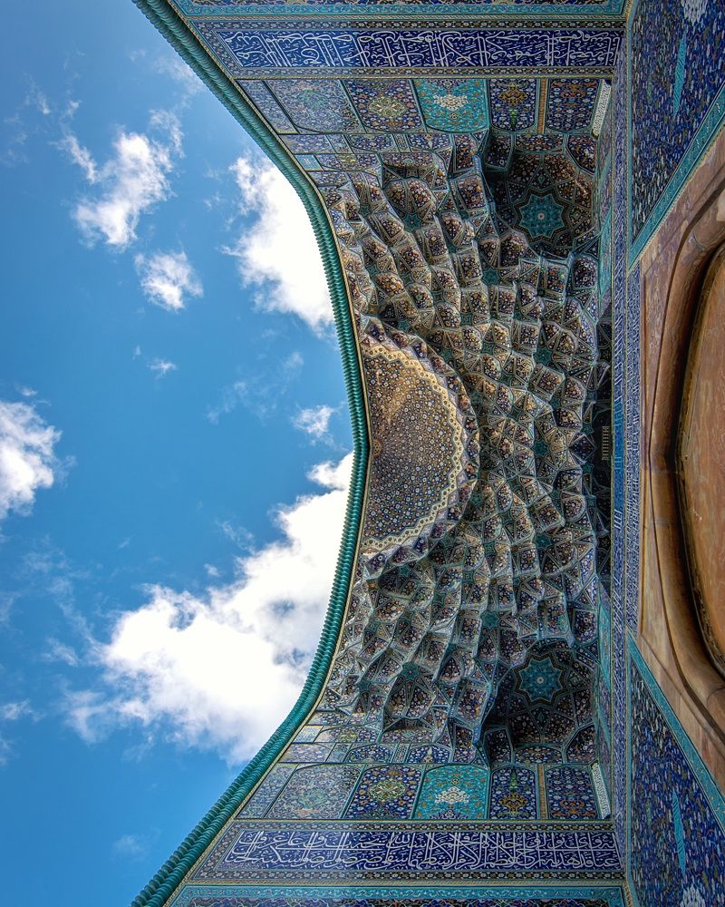 Photograph by Ali Alirezaei