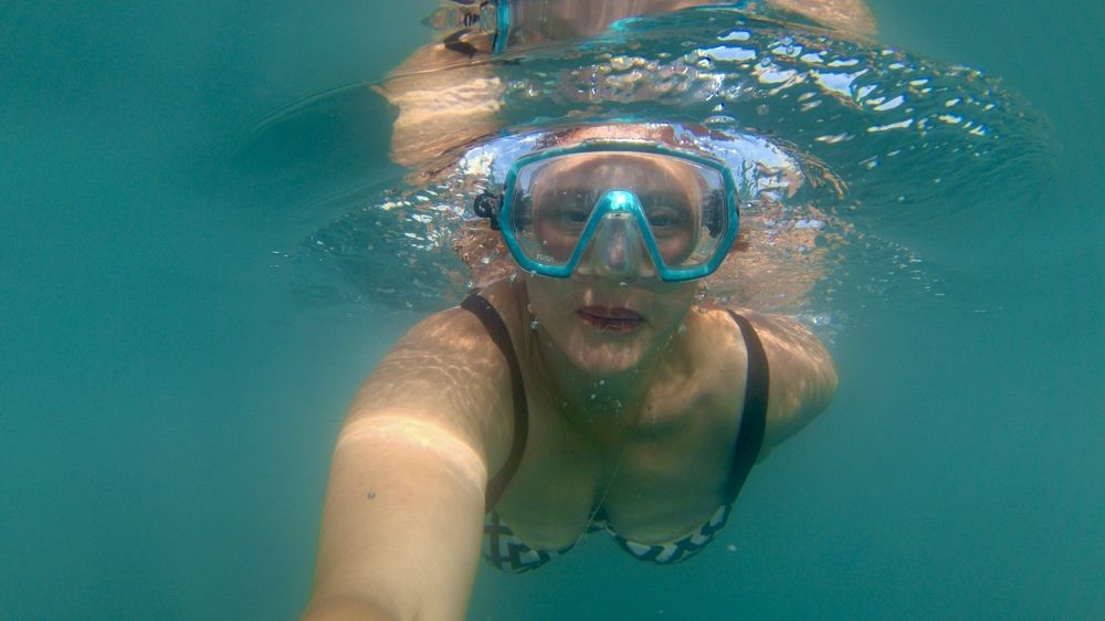 Просто подводное селфи.