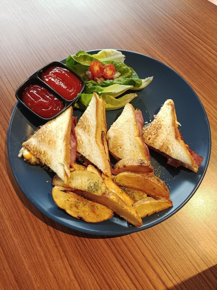 Photograph by Benny Momor