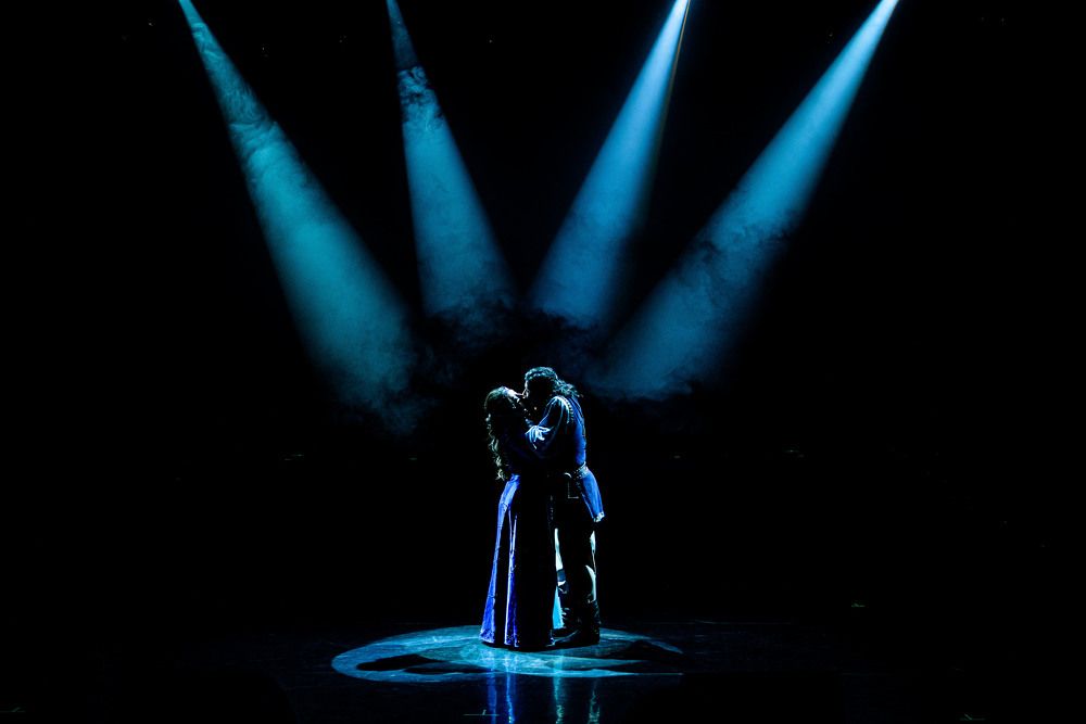 Легенда о Берене и Лютиень