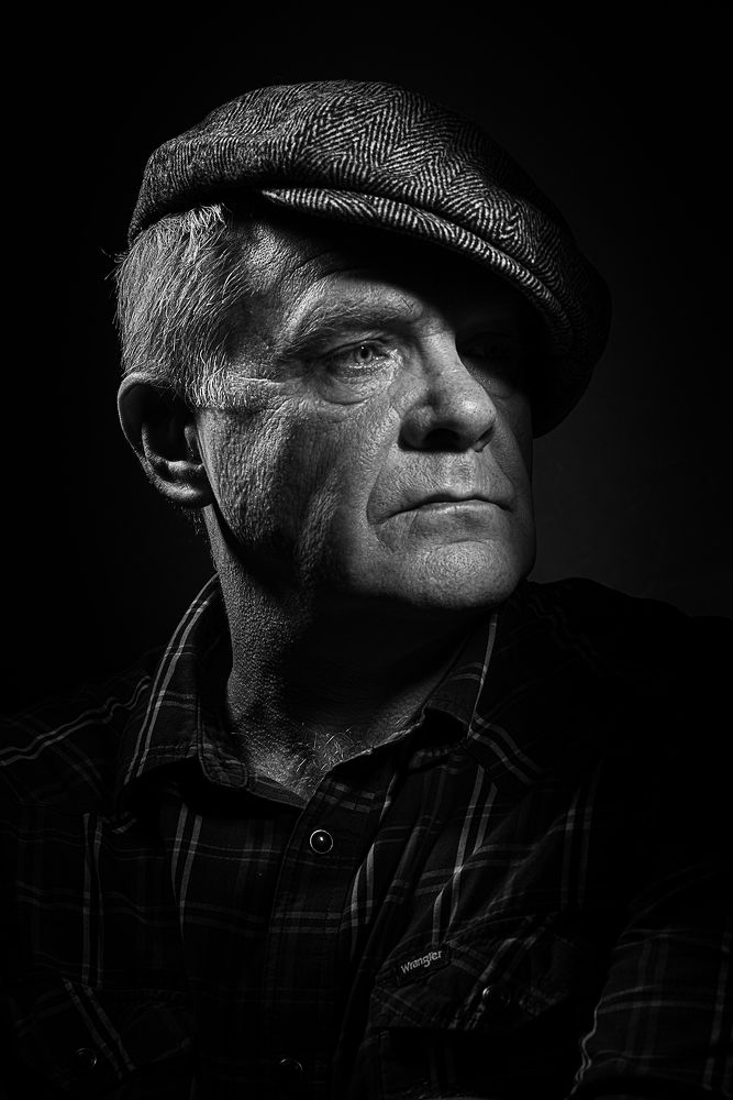 Автопортрет неизвестного мужчины