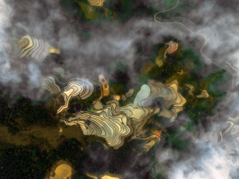 Photograph by Lê Huy Anh