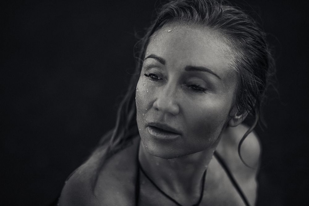 Photograph by Max Samadhi