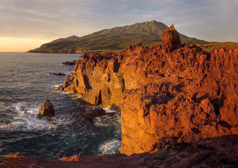 Огненные изваяния Итурупа.