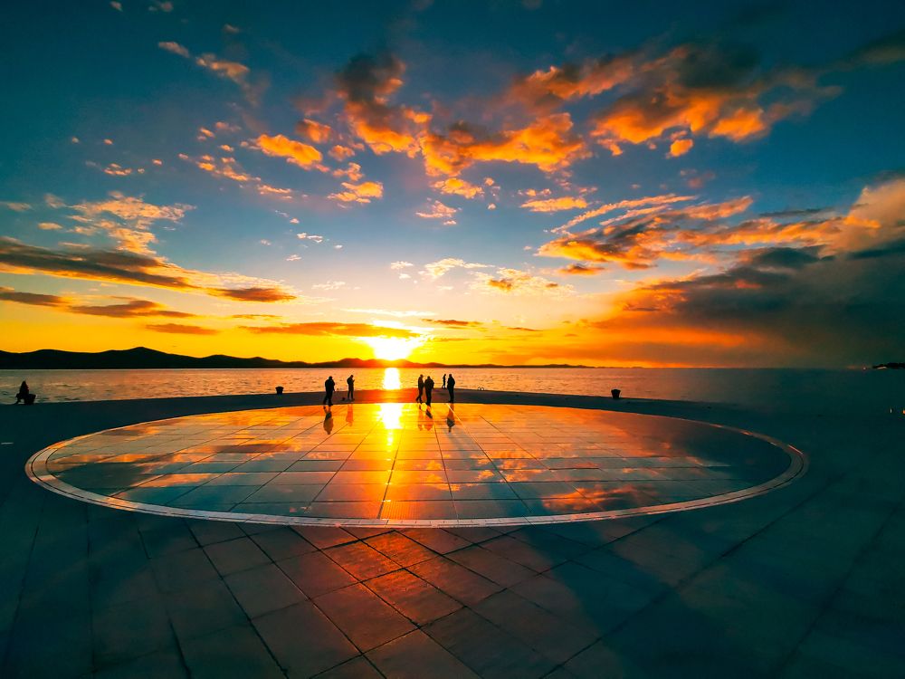 Greetings to the Sun