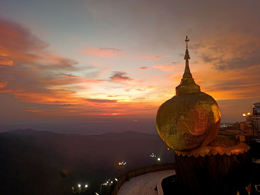 Фотография автора Ko Thant