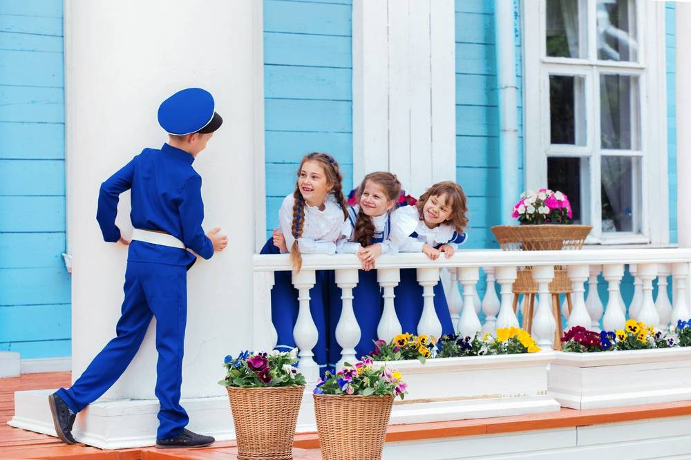 Юные гимназисты)