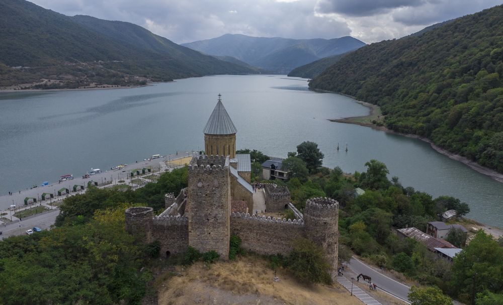 Photograph by Leanid Kulpo