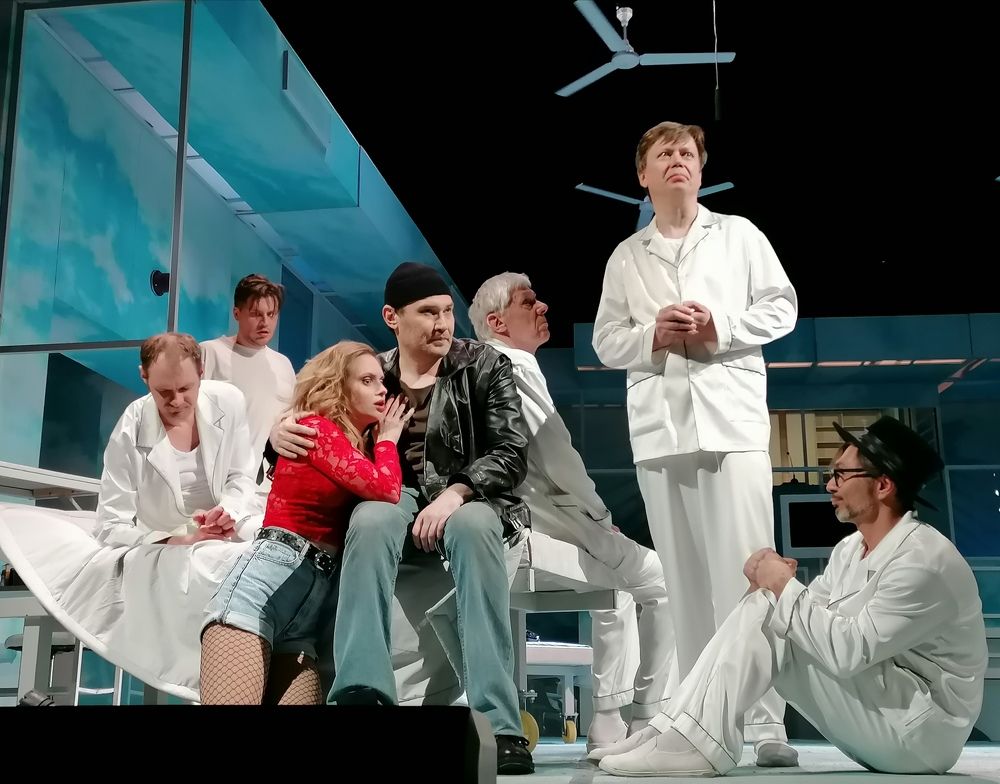 Пролетая над гнездом кукушки