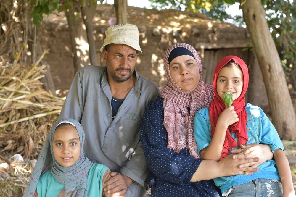 The simple Egyptian family