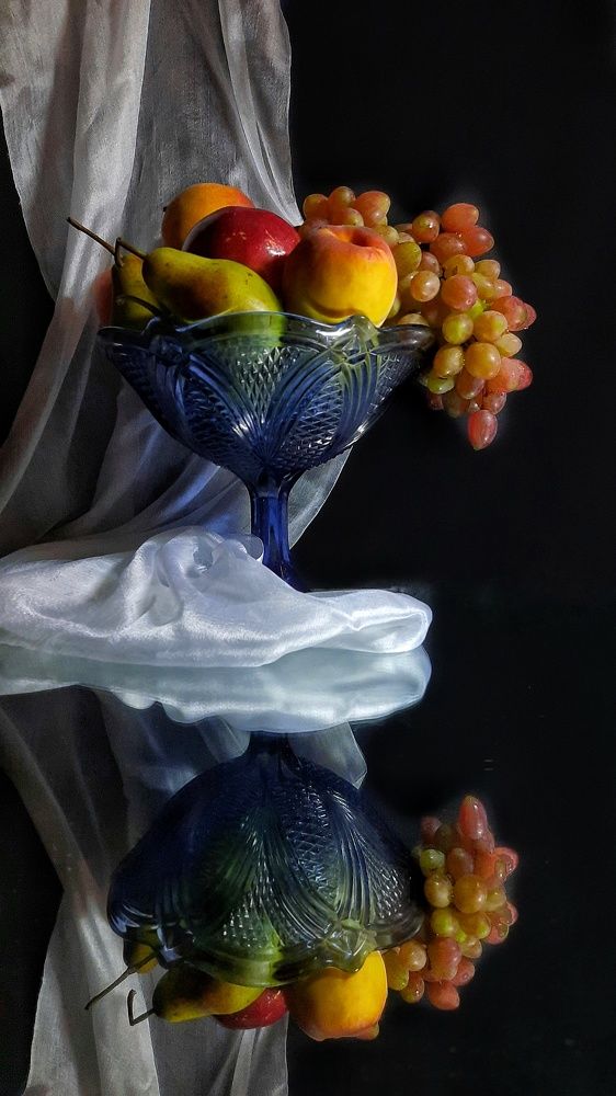 Натюрморт с отражением