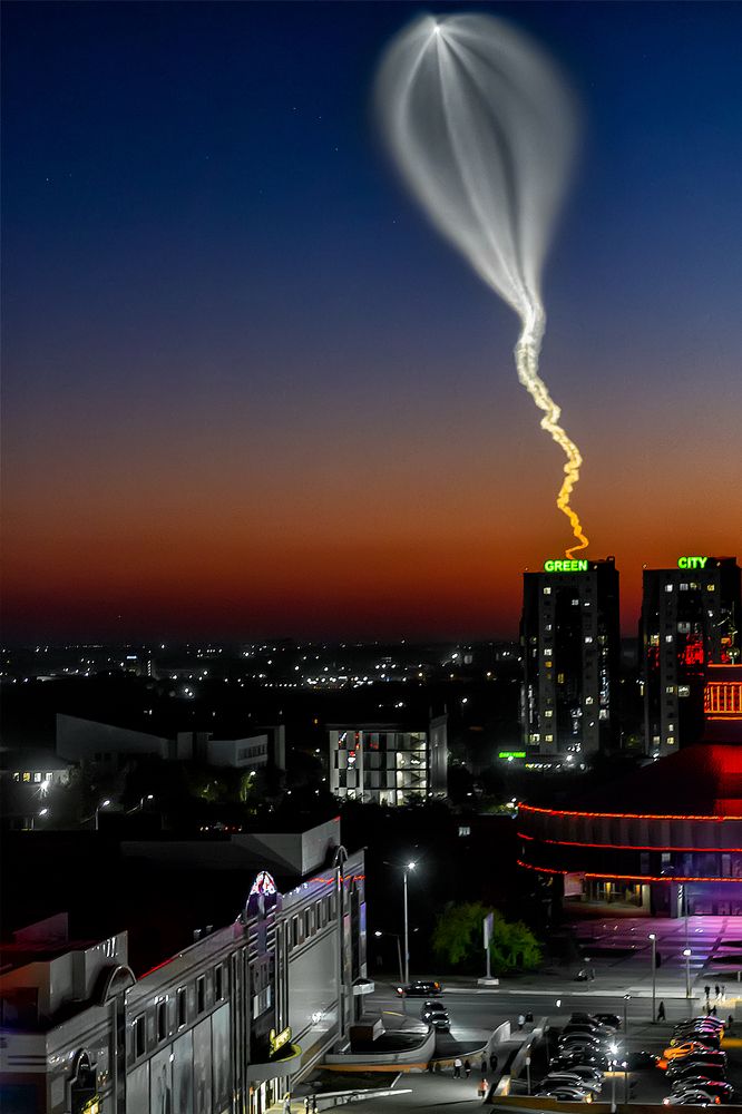 Фотография автора Евгений Бондарь