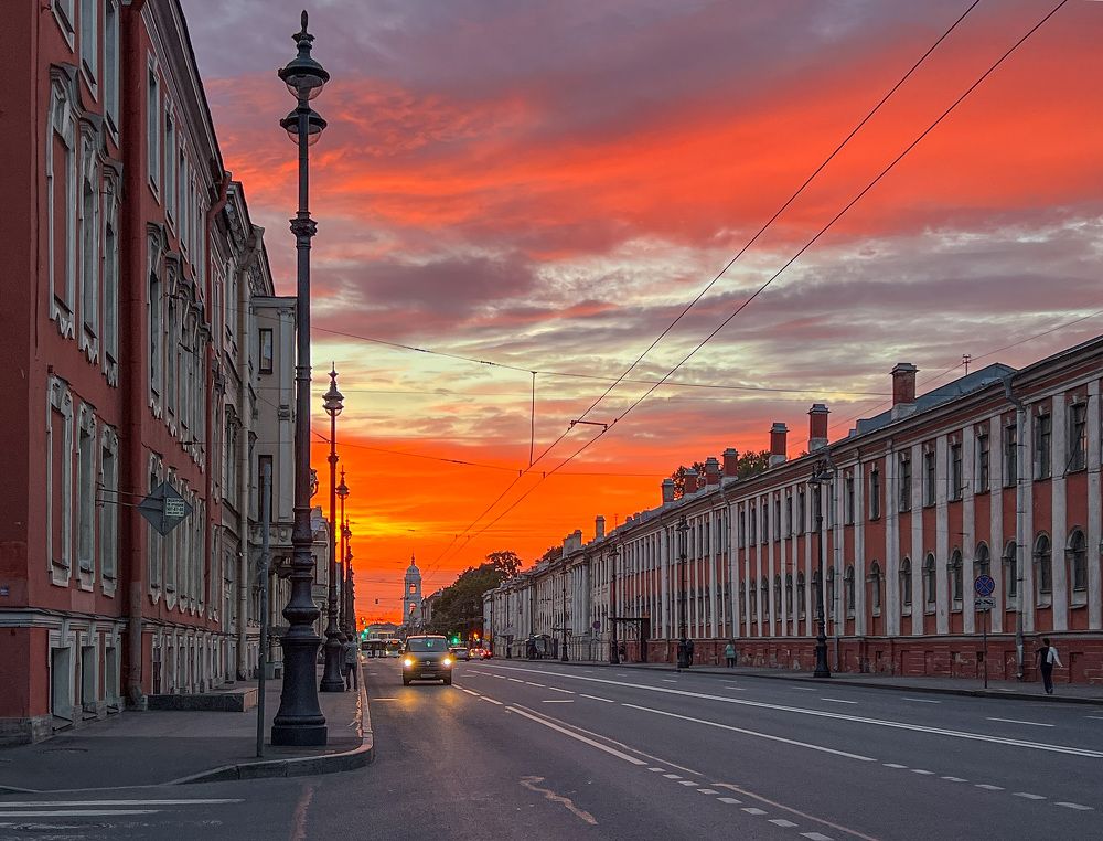 Огненный закат Петербурга