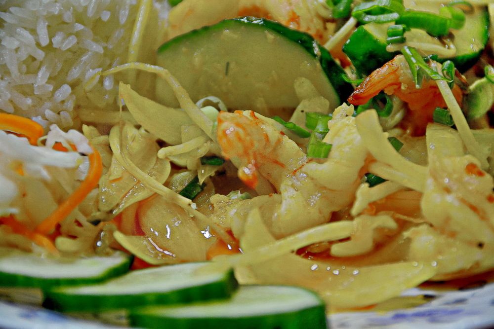 Блюдо вьитнамской кухни.