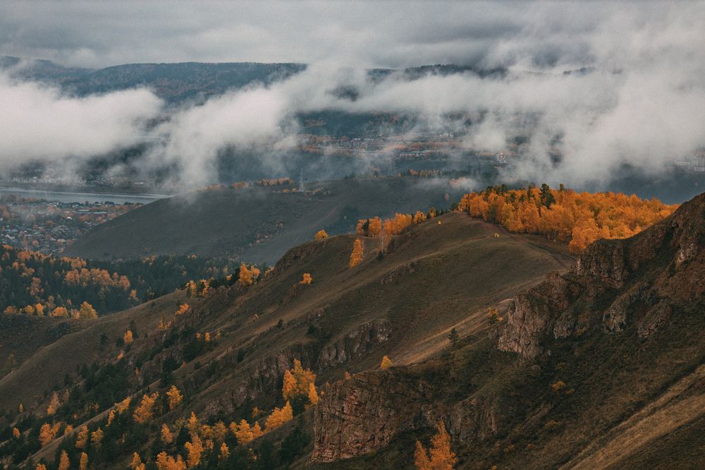 Торгашинский хребет