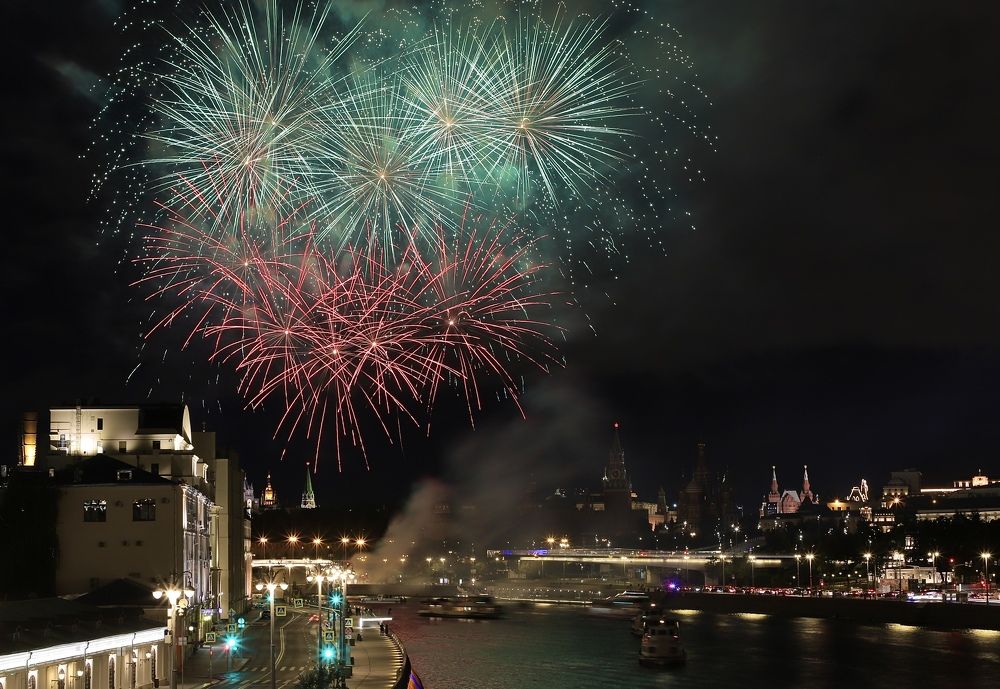 Фейерверк над Москвой