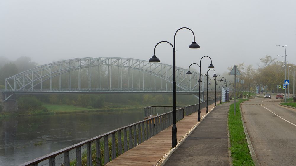 Боровичский мост в тумане