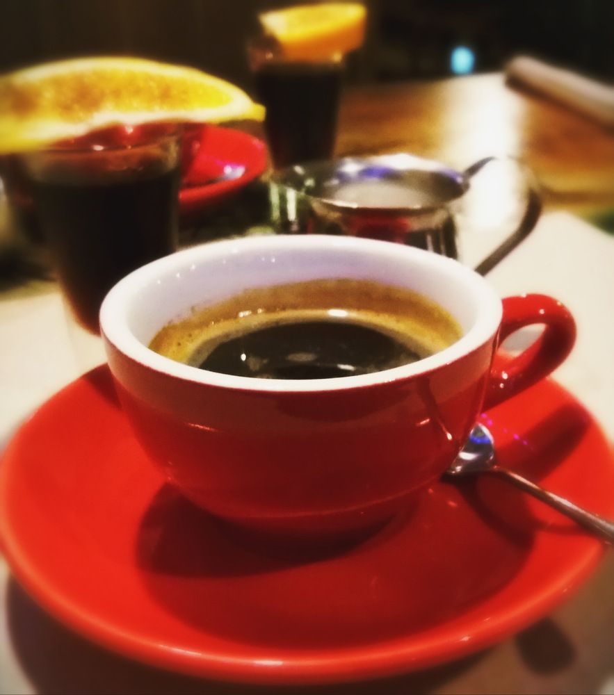 Кофейку. Покрепче...