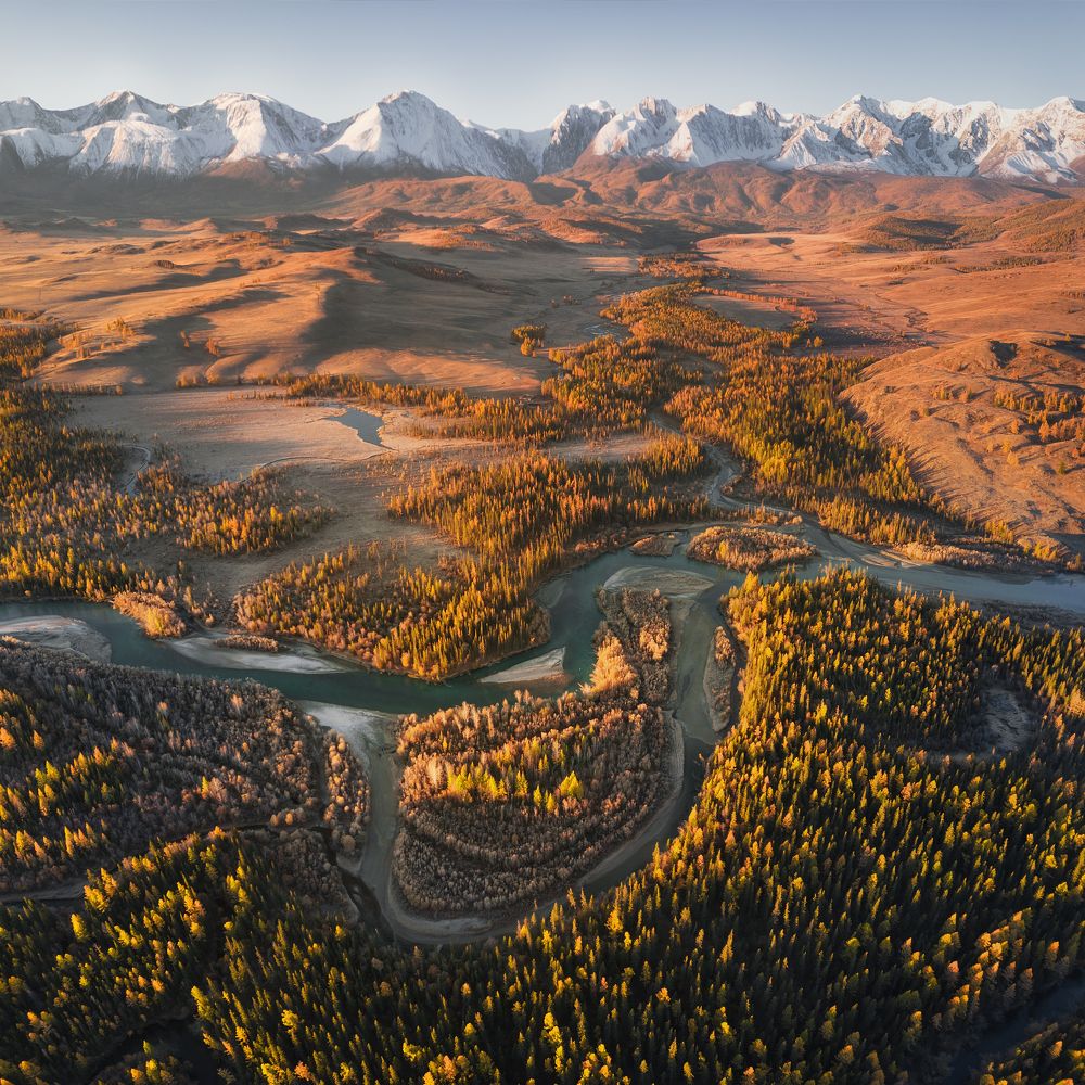 Photograph by Michael Kharitonychev