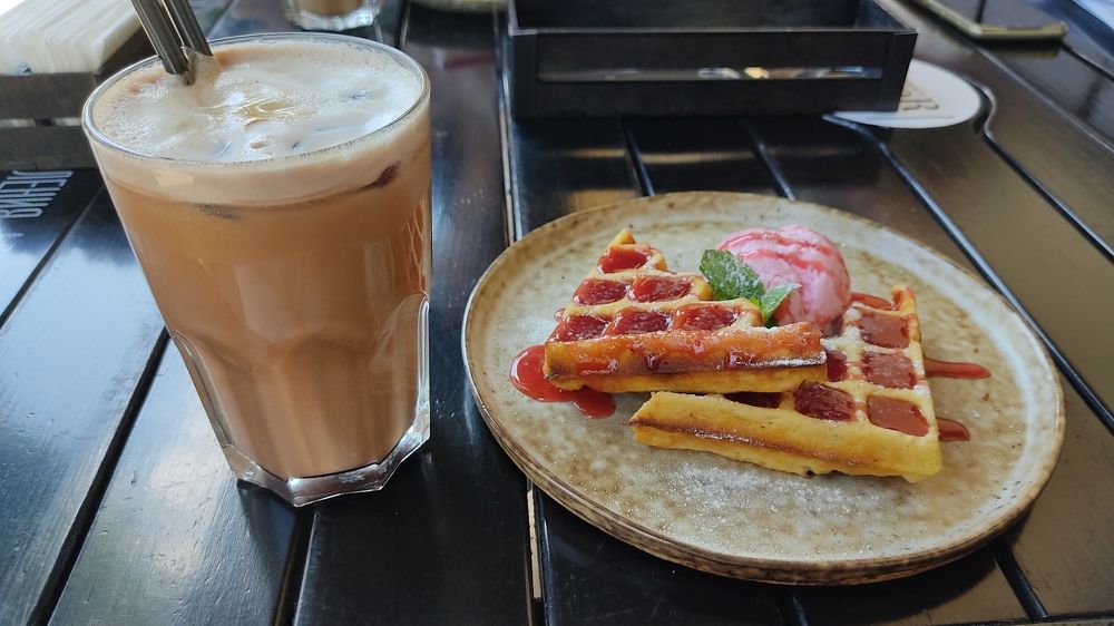 Фотография автора Кира Полотовская