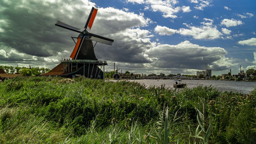 Photograph by W_r Fischer