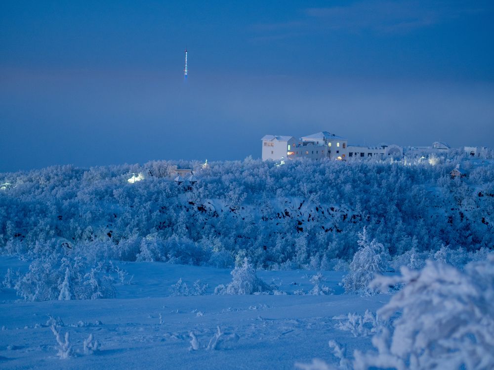 День в полярную ночь