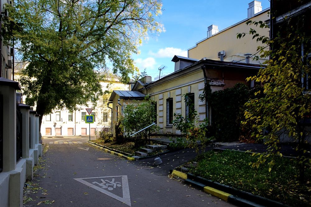 Тень старой Москвы