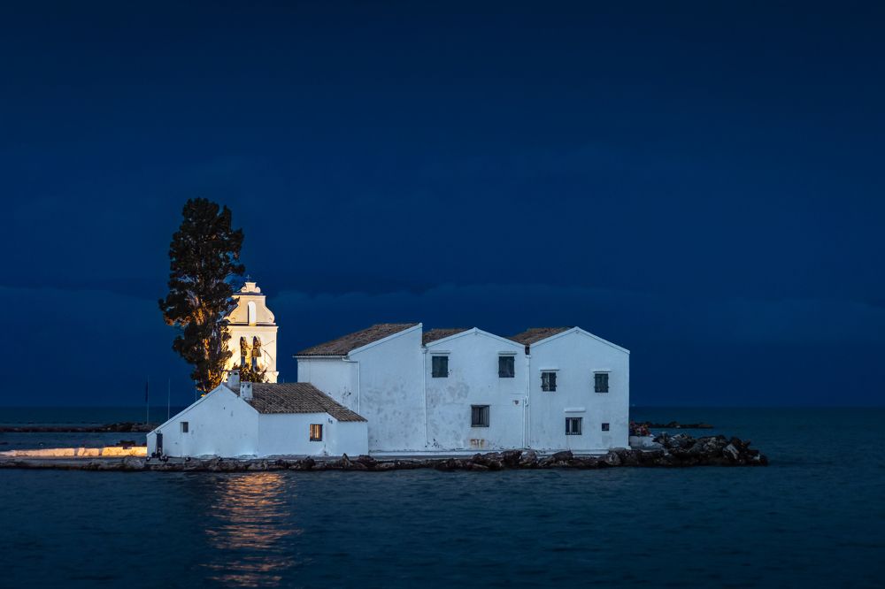 Фотография автора Вадим Демченко