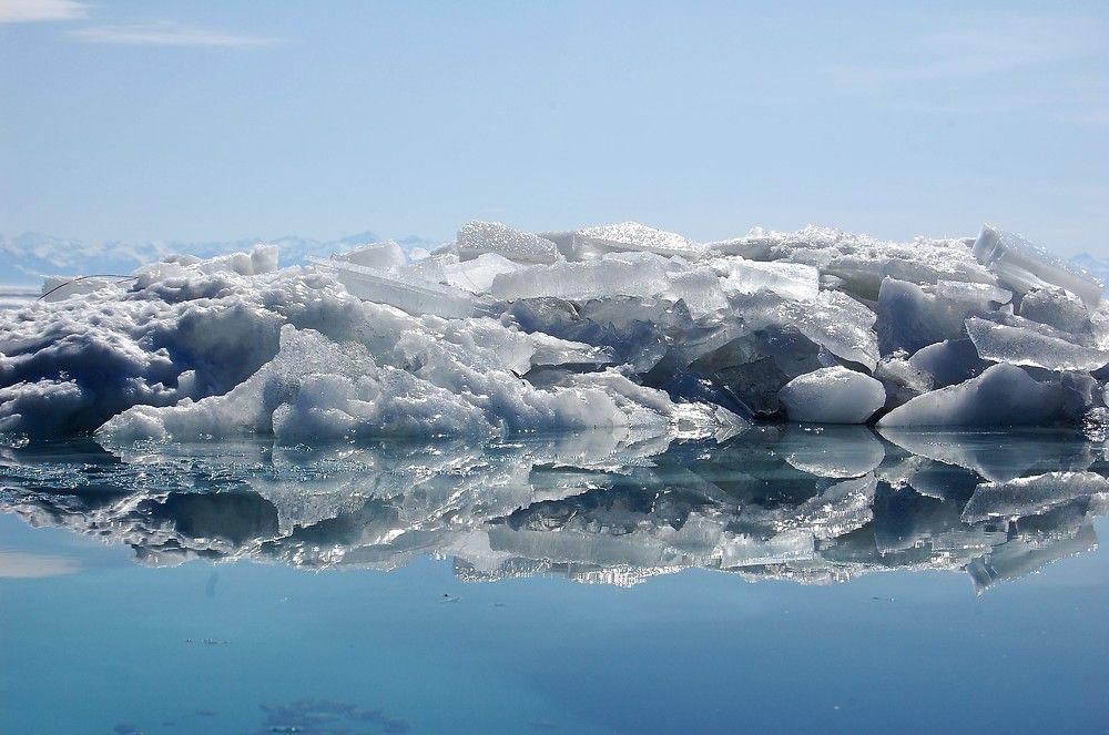 Байкальский лёд тает
