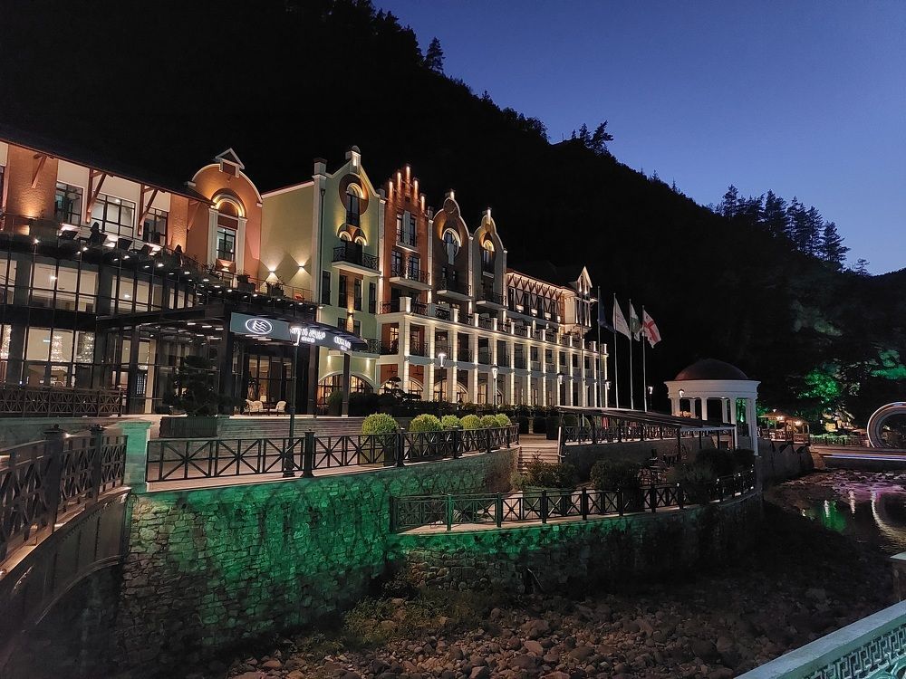 Photograph by Mikhail Levin