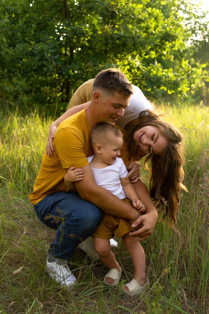 Семья- главное и ценное в жизни.