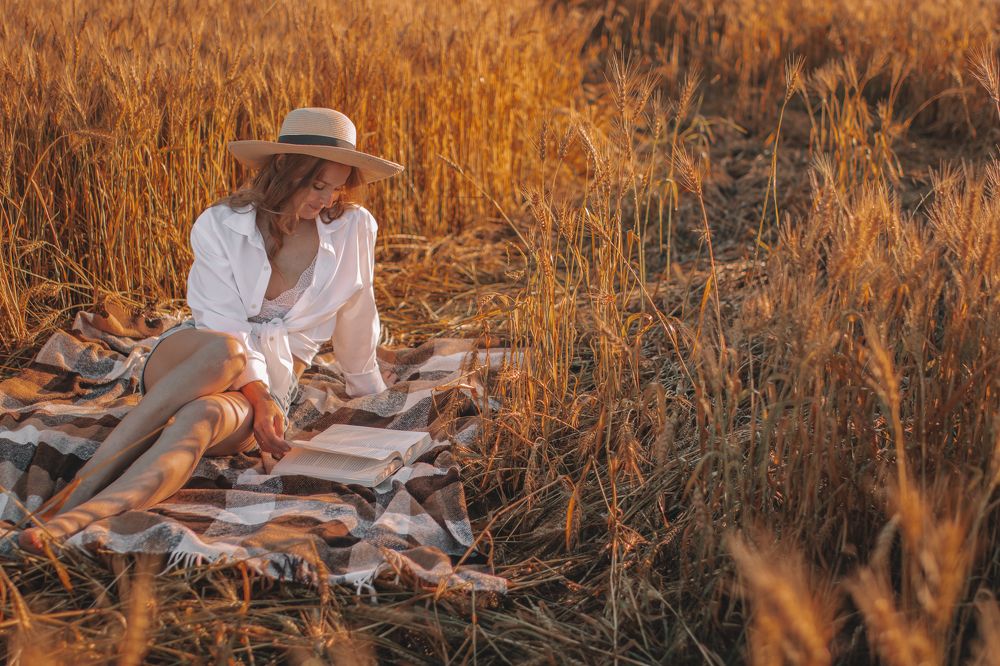 Рассвет в пшеничном поле