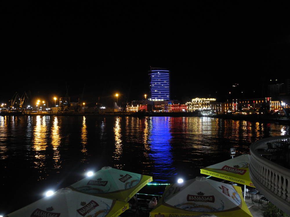 Photograph by Muzaffer Sütlüoğlu