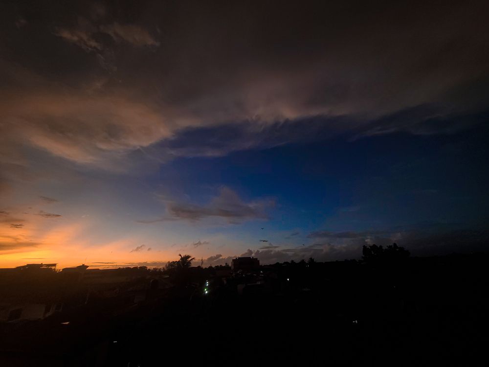 Photograph by DINETH NAMBUKARAWASAM MAHASARANGU HEWAG