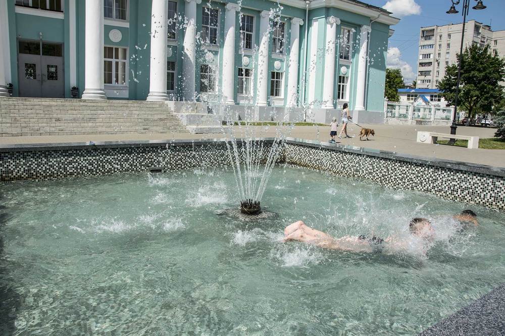 Дети в городе.