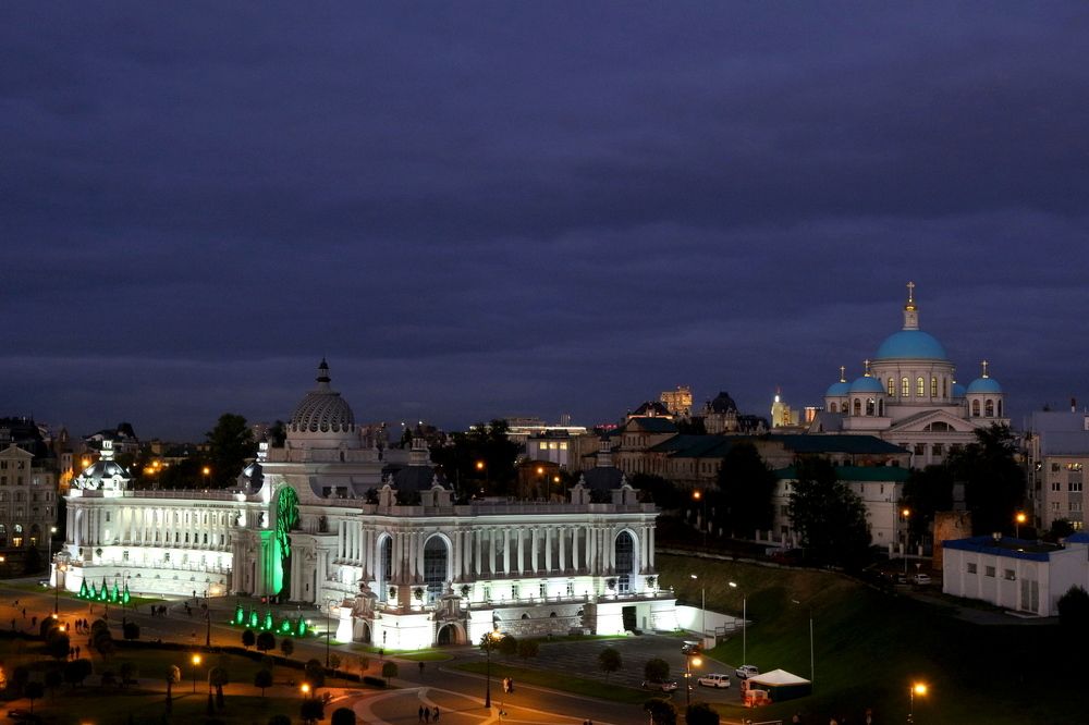 Дворец земледельцев и Казанский Богородицкий монастырь