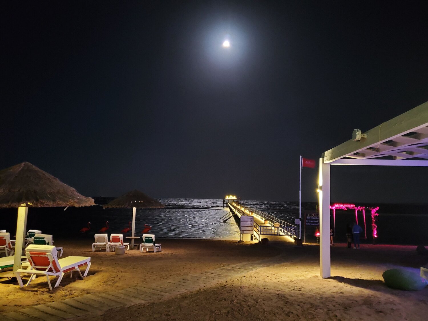 Ночной пляж в отеле RIXOS SHARM EL SHEIKH
