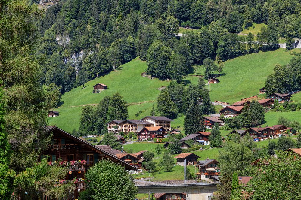 Маленькая деревня в горах