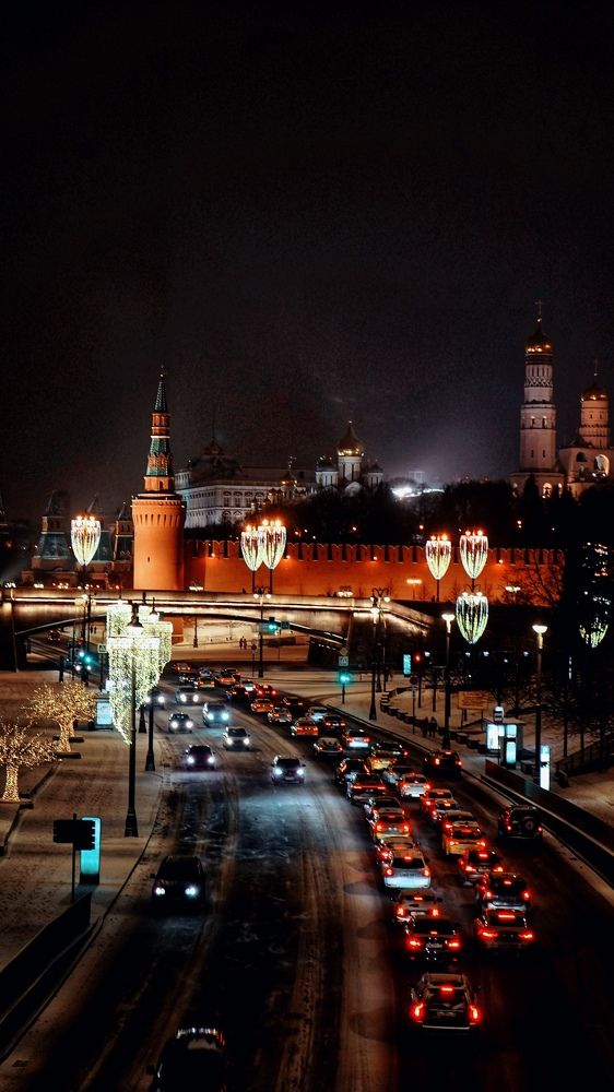 Ночной город, Москва ?