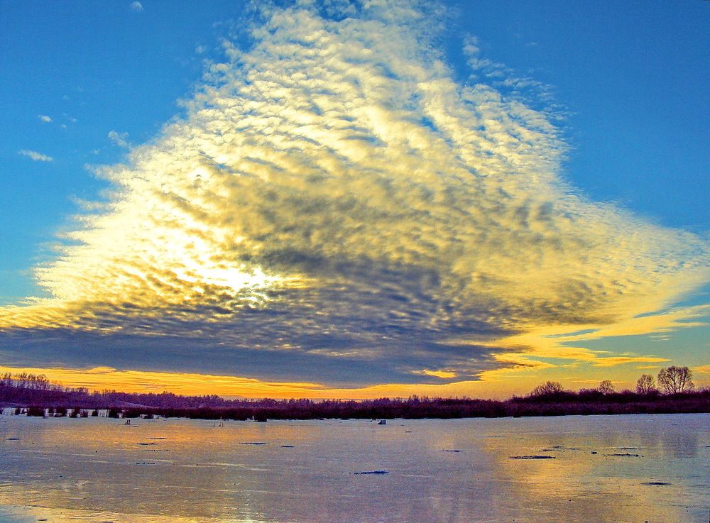 Небесное одеяло утренней зори