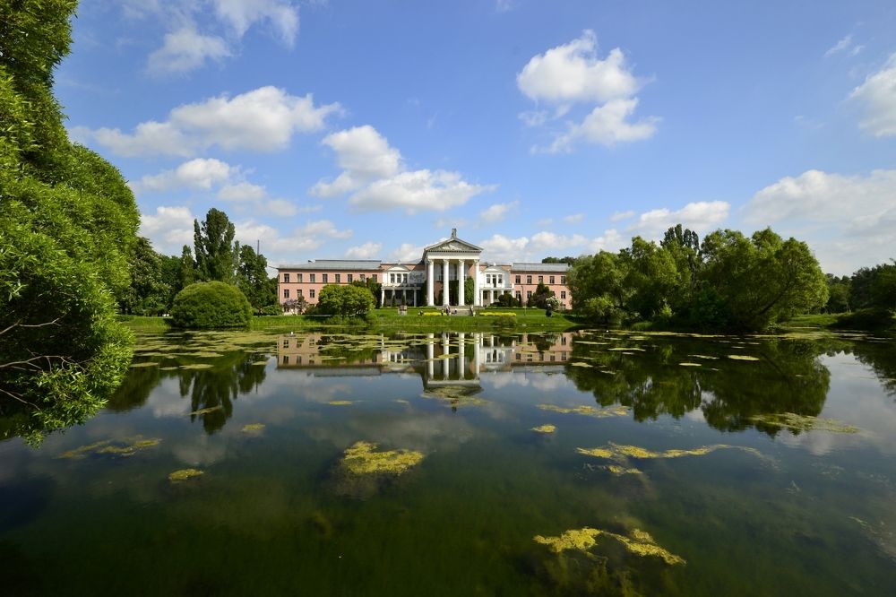 Озеро в ботаническом саду